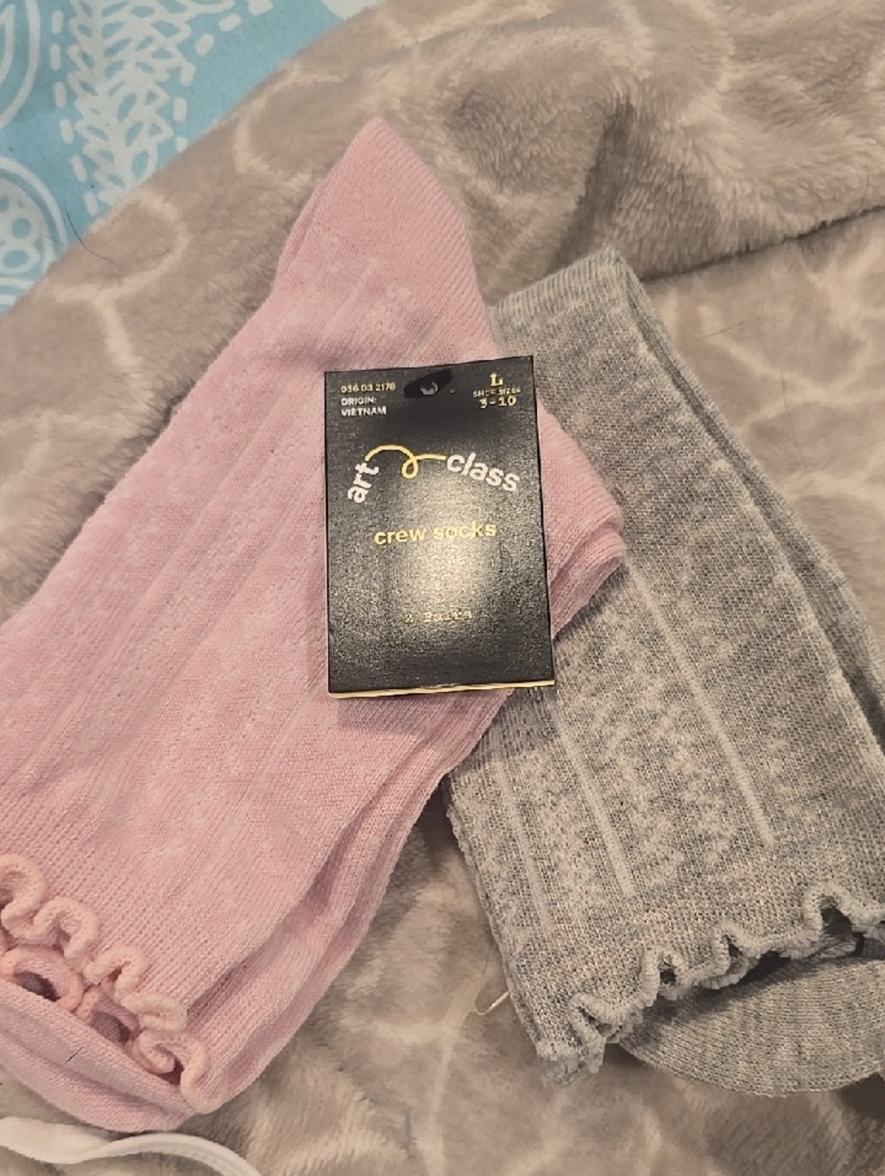 ❤️10/$10 New Art Class Crew Socks - Pink & Gray (2 Pack)